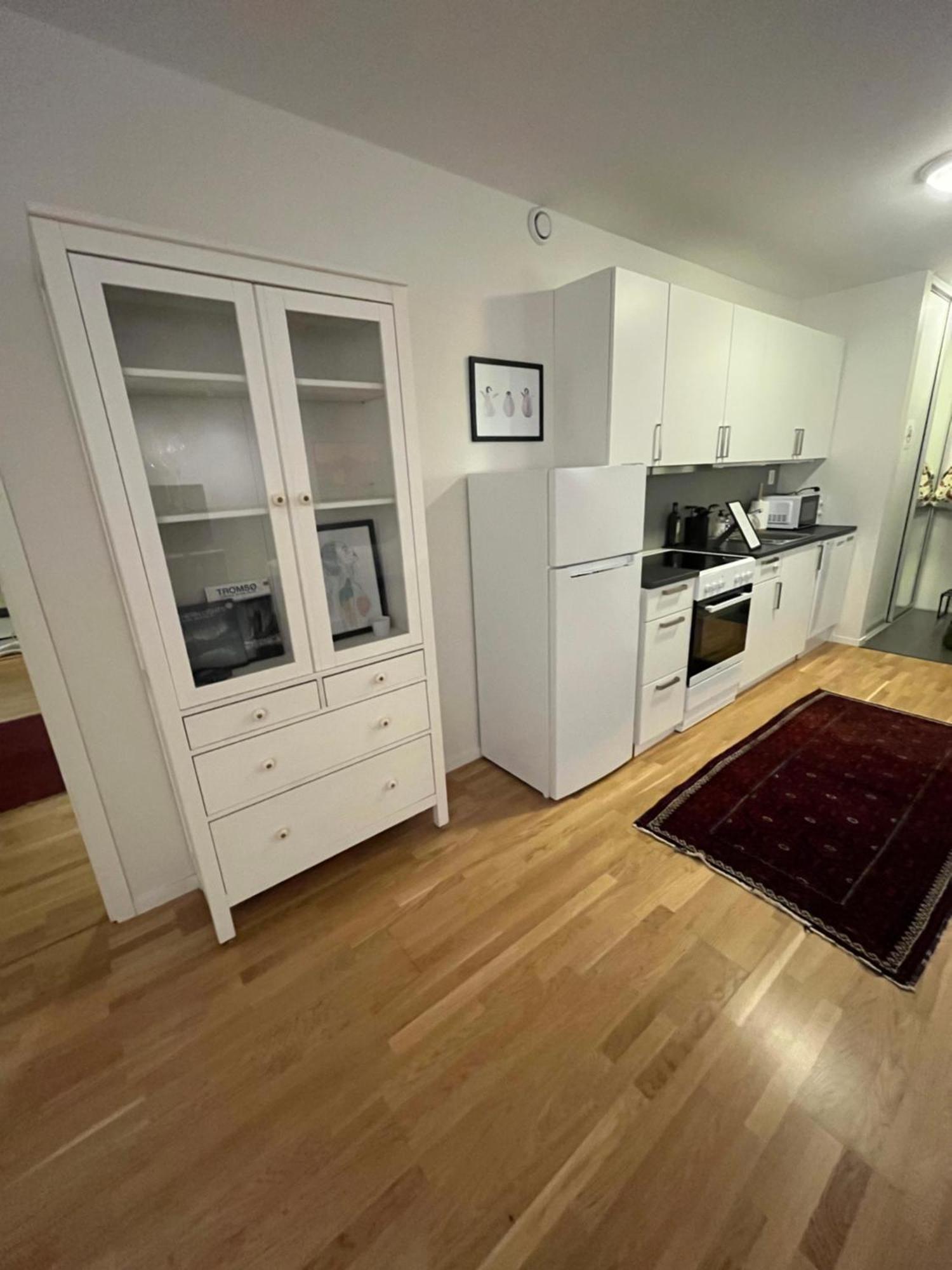 Cosy - Tromsoya Apartment *