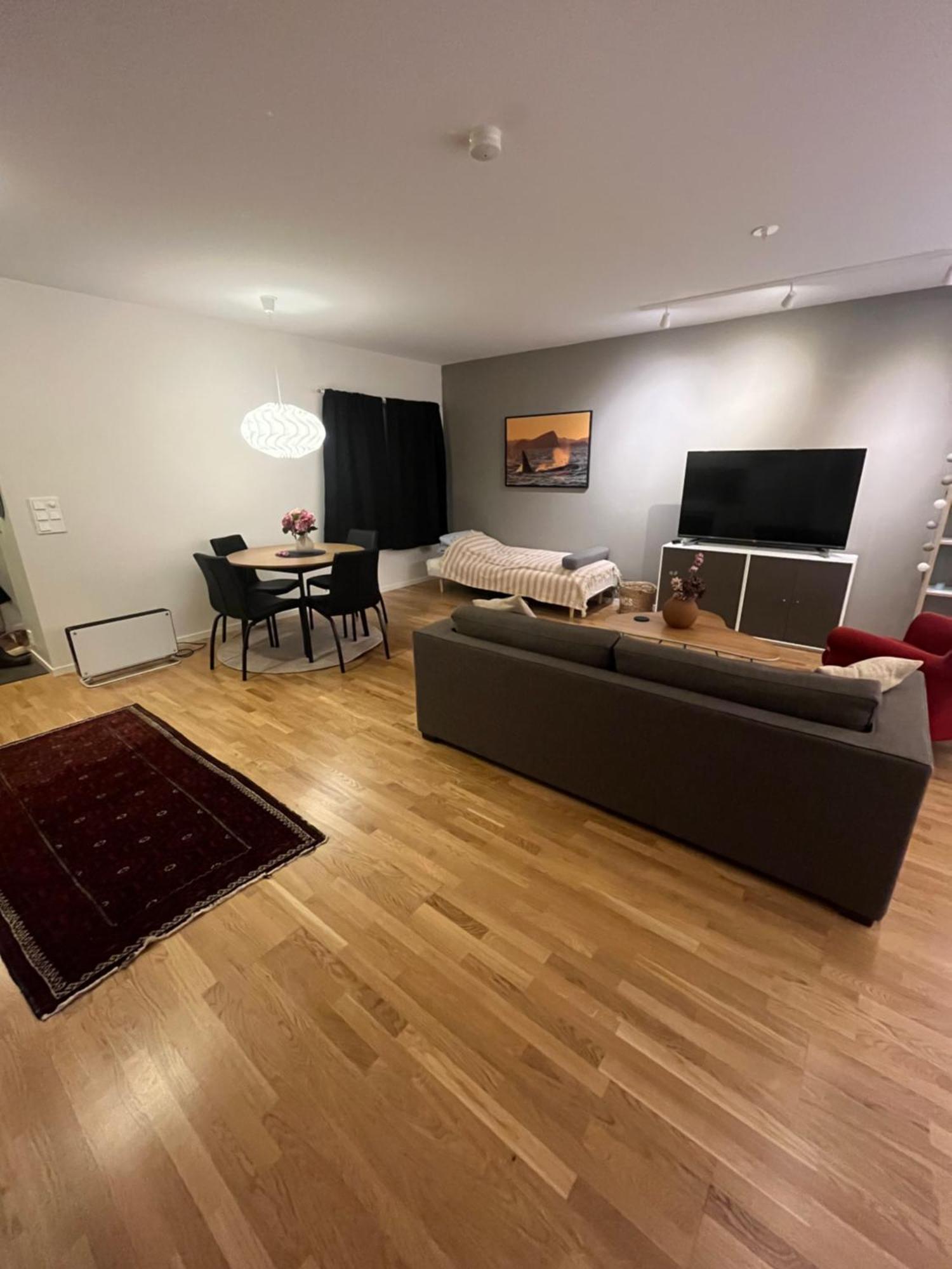 Apartment Cosy - Tromsoya *